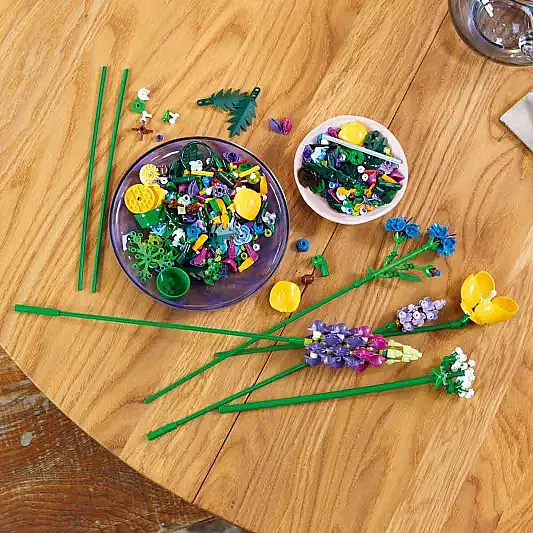 Lego Icons Kır Çiçekleri Buketi 10313 - 14