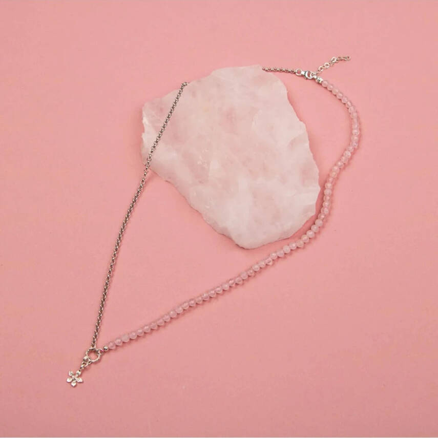 Pembe Kuvars Doğal Taş Gümüş Çiçekli Kolye - 50cm - 1