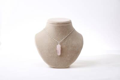 Pembe Kuvars Doğal Taş Kolye Ucu 3x1 cm, Gümüş Zincir - 4
