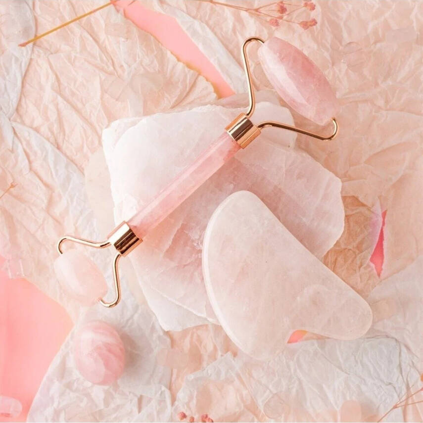 Pembe Kuvars Taşı Masaj Takımı - Roller ve Gua Sha Kalpli Set - 3
