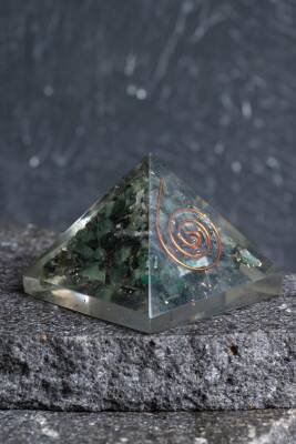 Seritifikalı zümrüt Piramit - 4