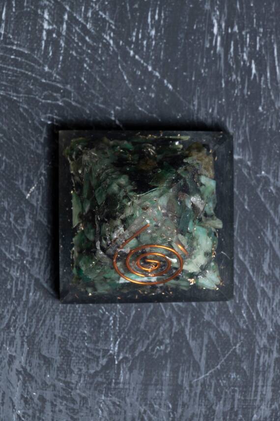 Seritifikalı zümrüt Piramit - 5