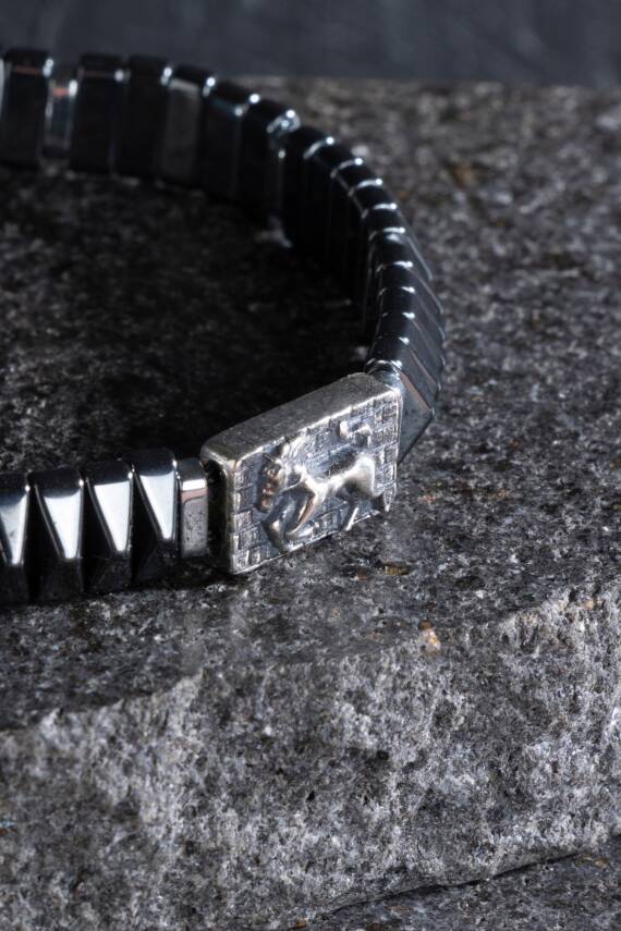 Sertifikalı At Figürlü Gümüş Aparatlı Hematit Doğal Taş Makrome Bileklik - 2