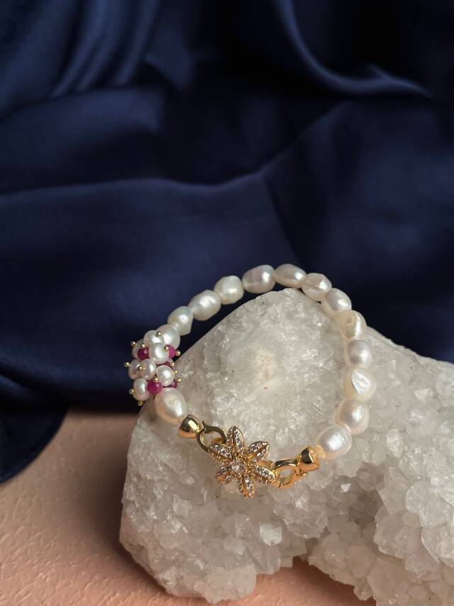 Sertifikalı İnci, Yakut Zirkon Çiçek Aparatlı Gümüş Detaylı Doğal Taş Bileklik (SK:440) - 2