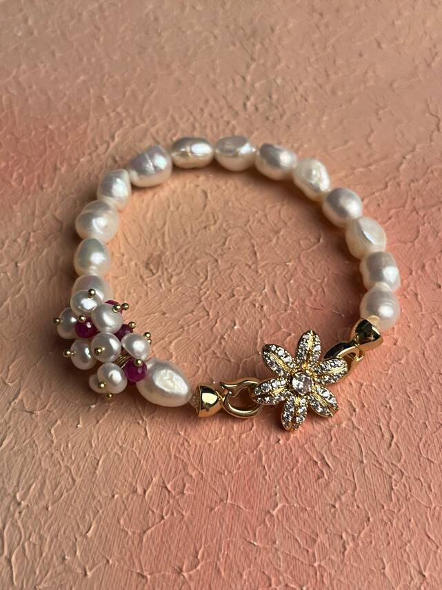 Sertifikalı İnci, Yakut Zirkon Çiçek Aparatlı Gümüş Detaylı Doğal Taş Bileklik (SK:440) - 3