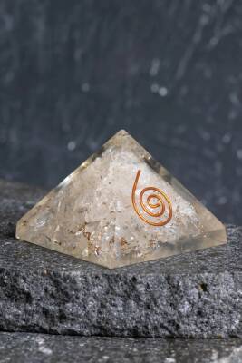 Sertifikalı Kristal Kuvars Piramit - Osmanlı Doğal Taş