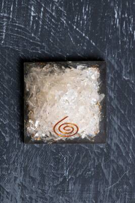 Sertifikalı Kristal Kuvars Piramit - 3