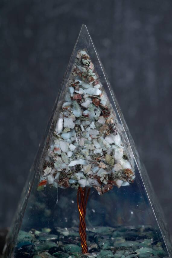 Sertifikalı Larimar & Zümrüt Ağaçlı Piramit - 5