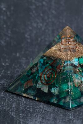 Sertifikalı Malahit Piramit - Osmanlı Doğal Taş