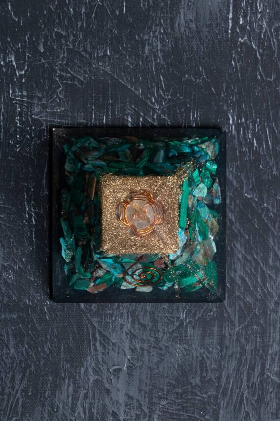 Sertifikalı Malahit Piramit - 4