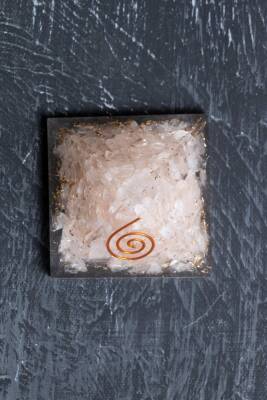 Sertifikalı Pembe Kuvars Piramit - 4