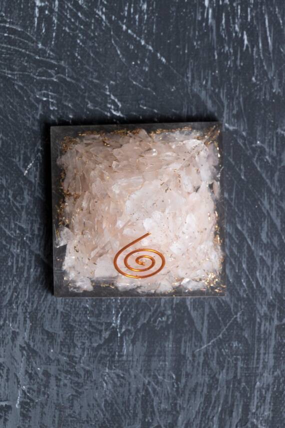 Sertifikalı Pembe Kuvars Piramit - 4