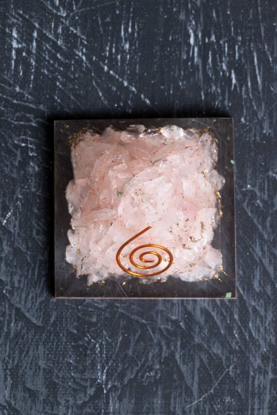 Sertifikalı Pembe kuvars Piramit - 4