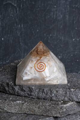 Sertifikalı Selenit Piramit - 3