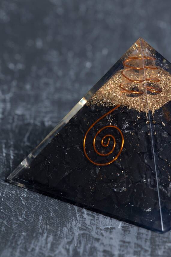 Sertifikalı Şungit Piramit - 5