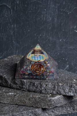 Sertifikalı Turmalin Piramit - Osmanlı Doğal Taş