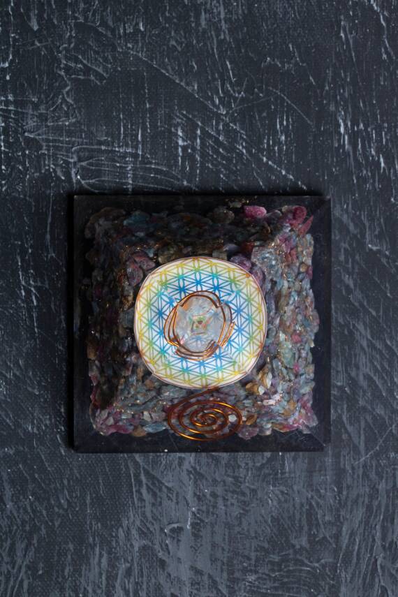 Sertifikalı Turmalin Piramit - 5