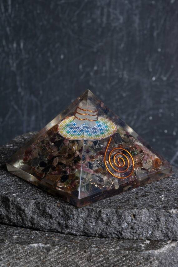 Sertifikalı Turmalin Piramit - 3