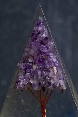 Sertifikalı Zebercet & Ametist Ağaçlı Piramit - 5