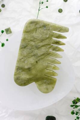 Yeşim Taşı Doğal Taş Gua Sha Tarak - Osmanlı Doğaltaş