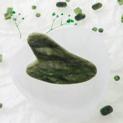 Yeşim Taşı Gua Sha Yüz Masaj Taşı Kalpli - 2
