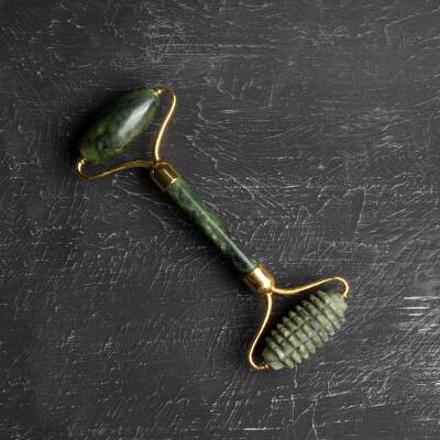 Yeşim Taşı Tırtıklı Roller Masaj Aleti - 3